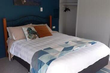 פנסיון J&d Cottage