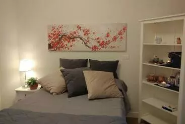 ベッドアンドブレックファースト Tiny