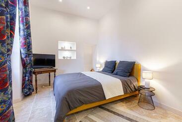 B&b Du Couvent, Chambre Aux Paons