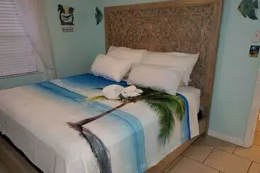 アパートホテル The Monterey Beach Resort
