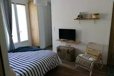 تختخواب و صبحانه Chambre Studio Les Deux Vagues