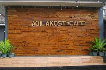 Hotell Aqilakost N Cafe Gadog Puncak