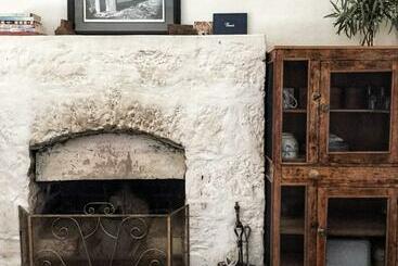 Hotel Holowiliena Station & The Outback Blacksmith