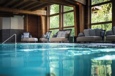 Отель Au Coeur Du Village