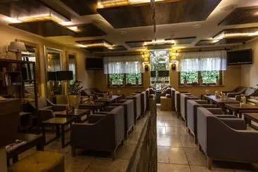 בית מלון כפרי Skalny