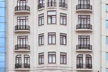 ホテル Taxim Hill