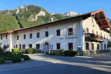 Hotelli Wirtshaus Zum Baumbach