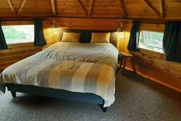 Bed and Breakfast La Cabane De L Atelier