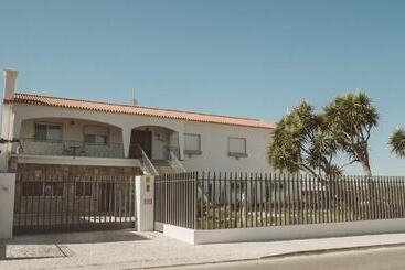 مبيت وإفطار Vila Milreu Guest House