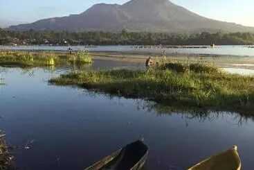 ペンション The Villa S Kubu Sandan