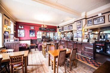 Hotelli The Green Man