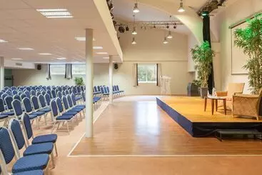 Курорт Village Pierre & Vacances Normandy Garden