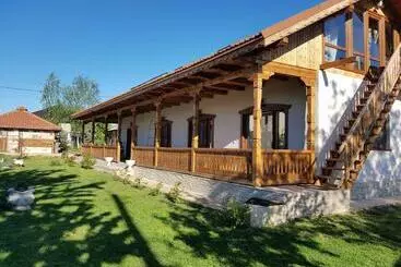 Pension  Verada Tour Guest House