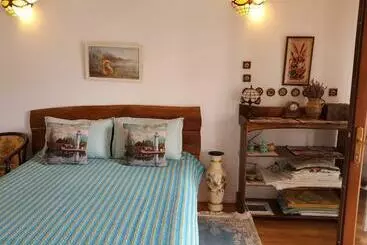 Pension Verada Tour Guest House