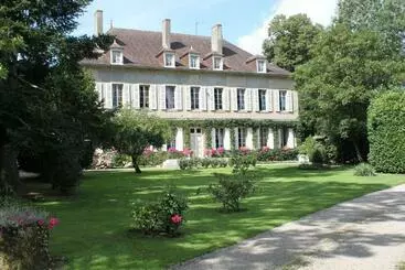 Bed and Breakfast Chateau De Longeville