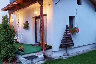 Bed and Breakfast Residence Rooms Bucovina