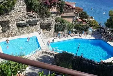 Huoneistohotelli Conca Verde C21 Beach Front Little Villas Pool, Private Jacuzzi Sea View
