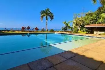 ペンション Illovo Beach House