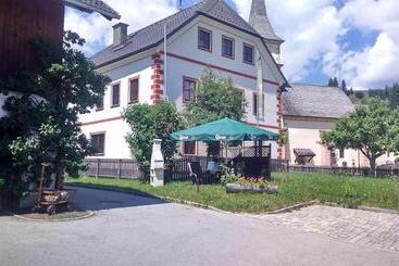 Отель Ferienwohnung Sagmeister Wirtgut St. Andrä