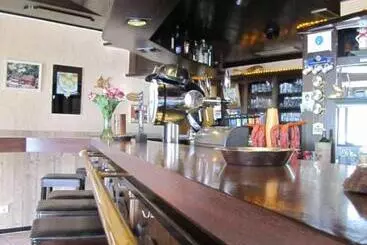 Hotelli Unter Den Kastanien