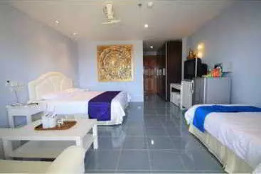 Chalong Beach Hotel & Spa