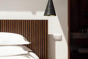 בית מלון כפרי L'and Vineyards