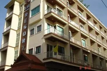 ホテル Sm Resort Phuket