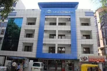 ホテル Ambassador