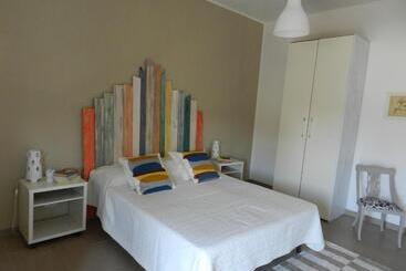 פנסיון La Casa Di Mery