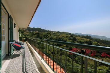 بنسيون Casa Do Miradouro