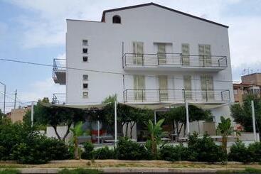 פנסיון Mountains View