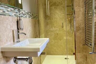 ペンション The Mainstay Luxury Boutique Rooms With Private Parking