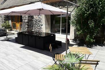 پانسیون Mas Du Cresponnet