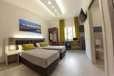 تختخواب و صبحانه Yeasy Smart Rooms Cefalù