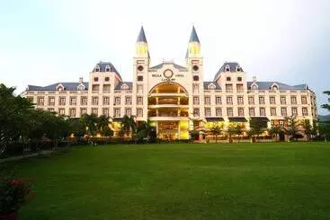 Hotelli Bella Vista Waterfront Resort