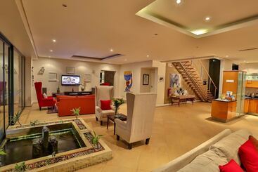 בית מלון כפרי Canelands Beach Club