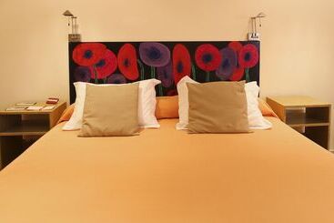 בית מלון כפרי Lunajuim