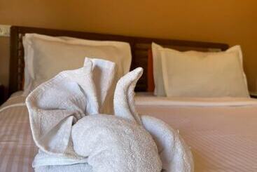 Отель Rococco At Ashvem