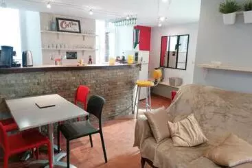 ベッドアンドブレックファースト Le Bouddha Besse