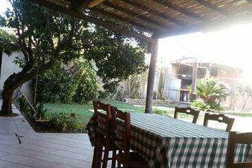 הוסטל La Casa Rossa