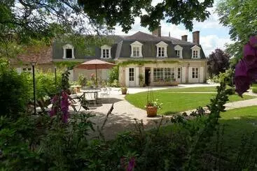 Aamiaismajoitus (B&B) La Taille De Biou