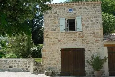 Aamiaismajoitus (B&B) Le Mas De Magnaou