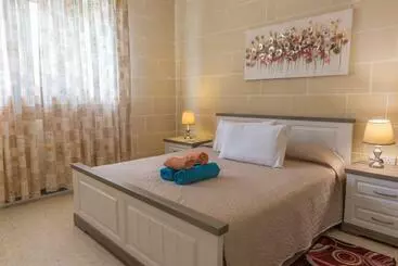 پانسیون Acomodation House Kavarna