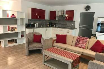 膳宿费 Ruhige Souterrainwohnung