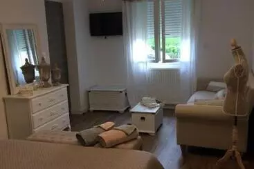 Bed and Breakfast Au Charmant Des Vignes