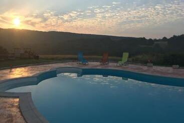 ベッドアンドブレックファースト Domaine Du Colombier, Chambres D Hotes