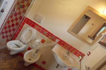 בית מלון כפרי Agriturismo Cento Ducati