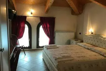 Retkeilymaja Locanda La Posta Nöa   B&b