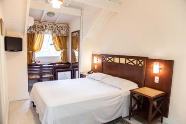 Otel Pousada Ald' Mama