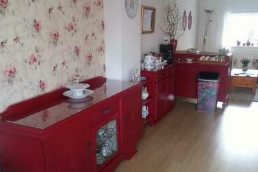 Bed and Breakfast Bed En Broodje Bloem